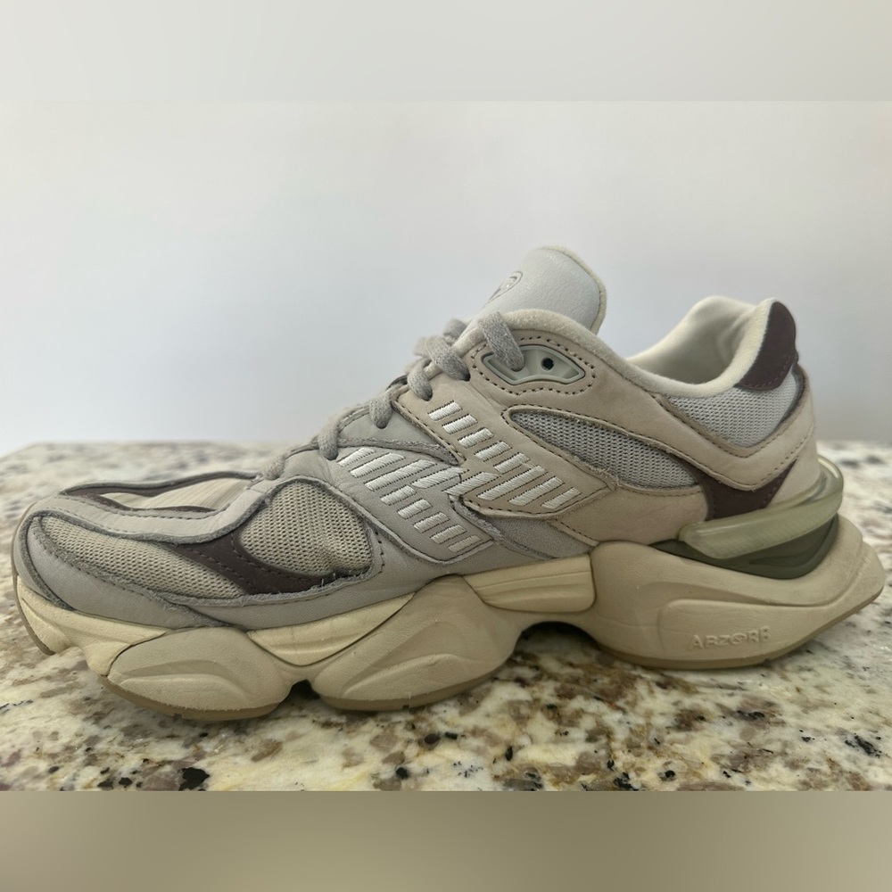 New Balance 9060 - Picture 10 of 11